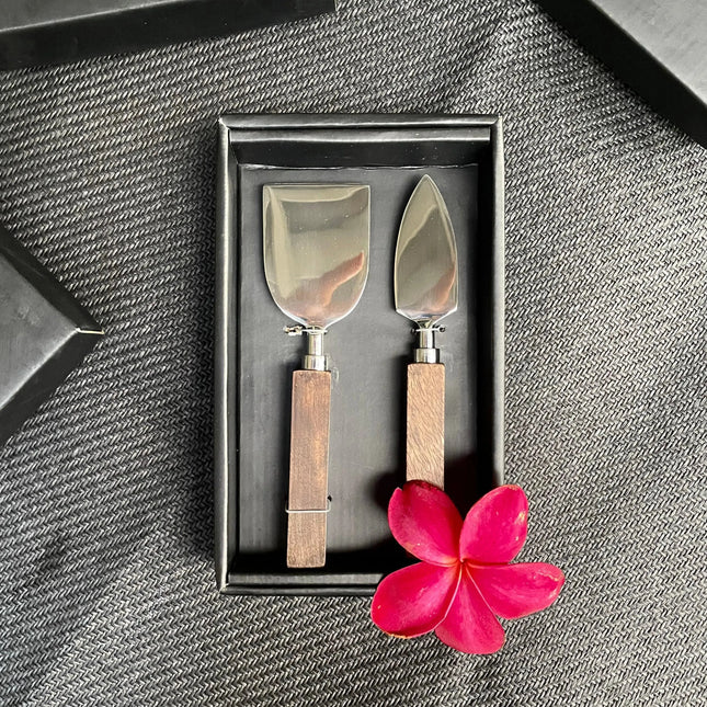 Whale set board & knives - IrregularLines