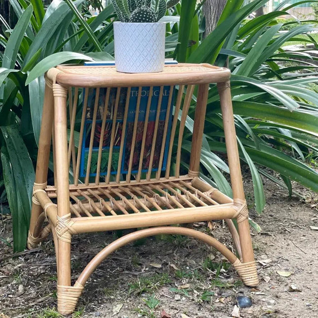 Angel Magazine rack/side table - IrregularLines