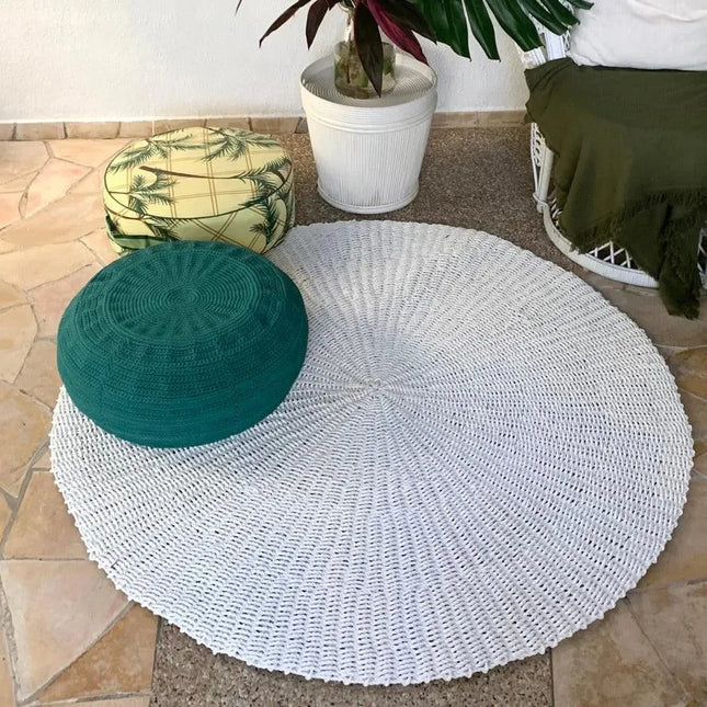 White Round Rug - IrregularLines