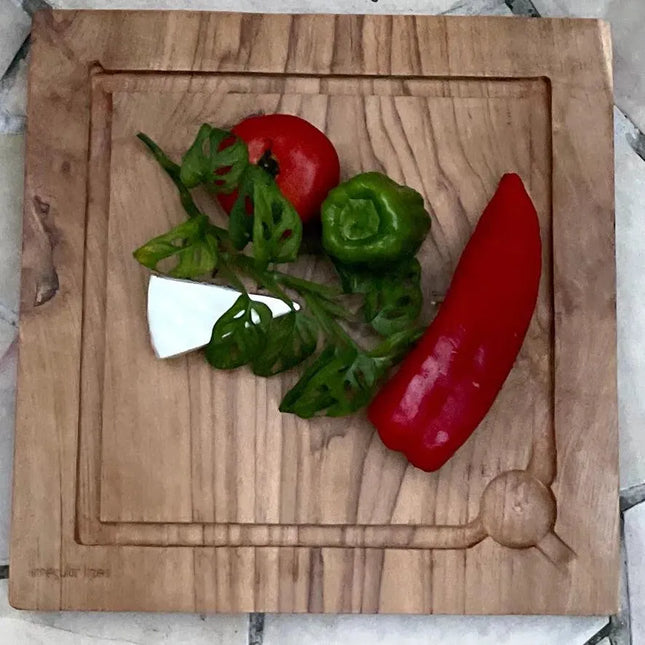 Square stake board - IrregularLines