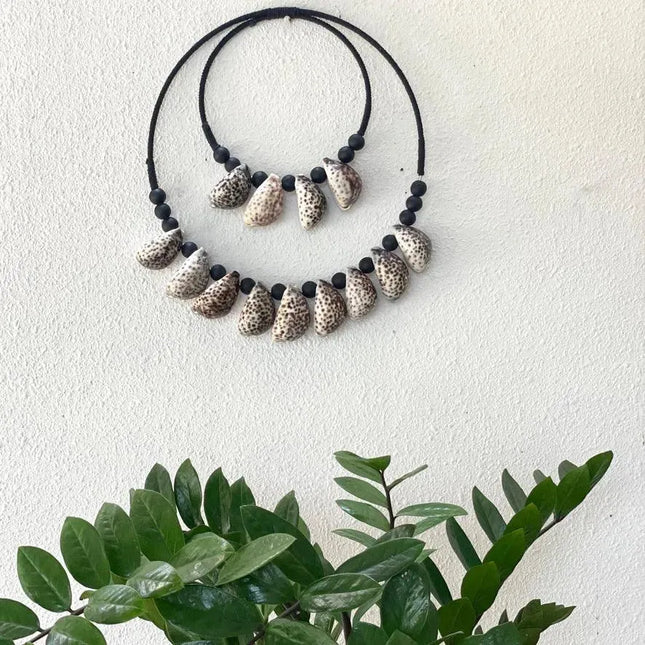Black African Necklace with Shells - IrregularLines