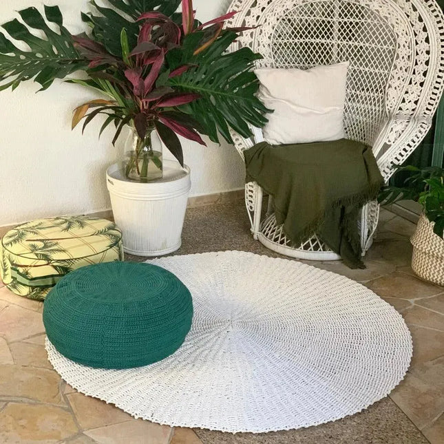 White Round Rug - IrregularLines