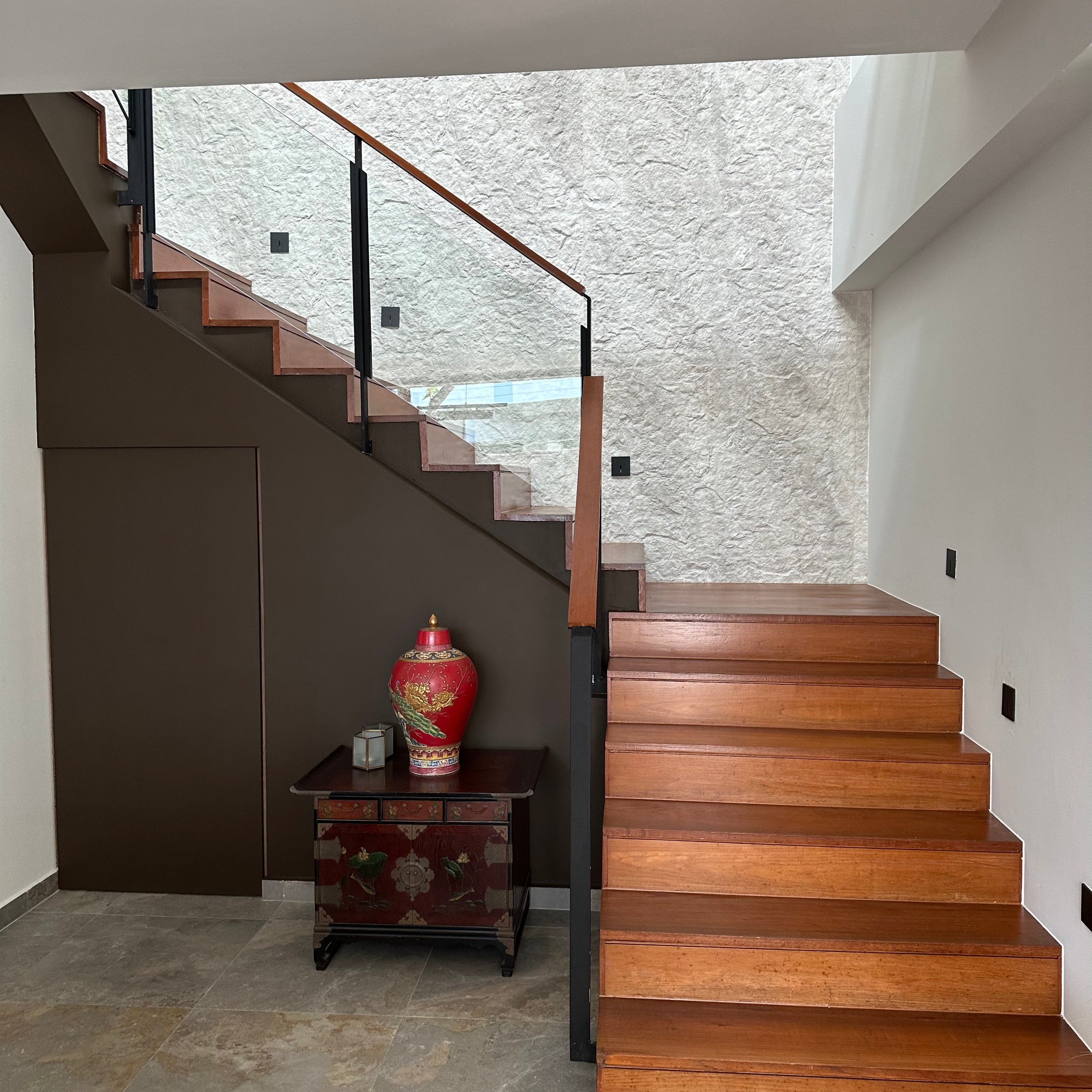 The Beauty of Natural Stone in Home and Home Accessories