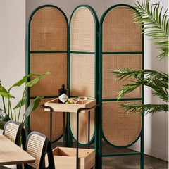 Stylish Room Dividers from Irregular Lines