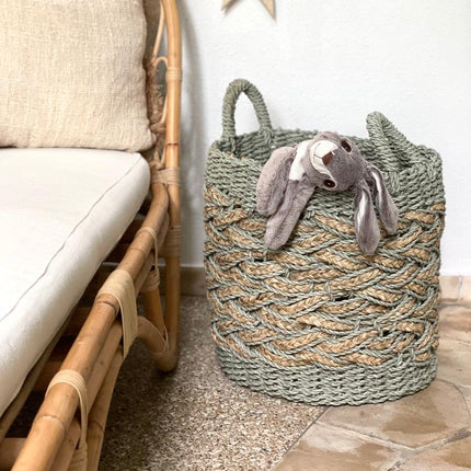 Cross knitted basket Soft Green - IrregularLines